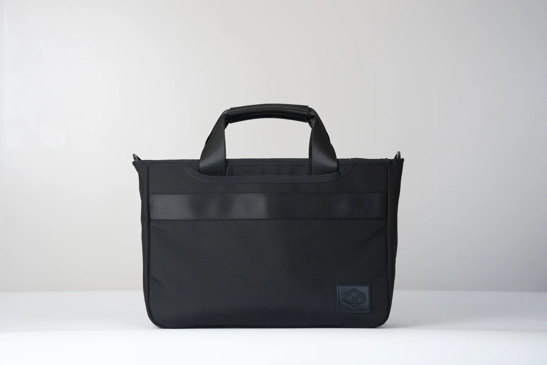 ROVER NEXT BLACKを正面から見た製品写真
